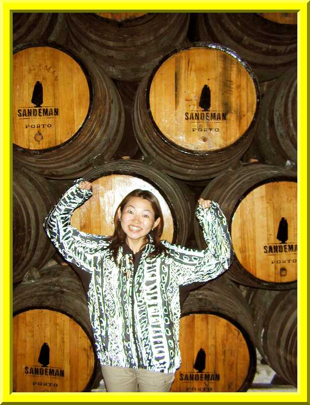 Hitomi in Sandeman
